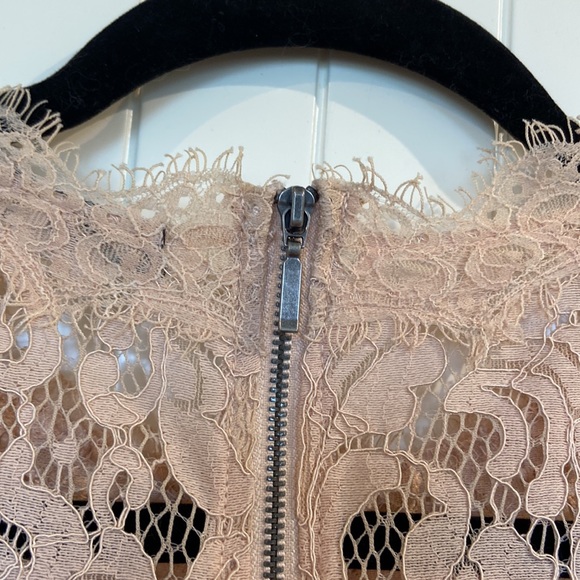 BLACK TAPE boxy zipper back Lacey top L - Picture 6 of 6